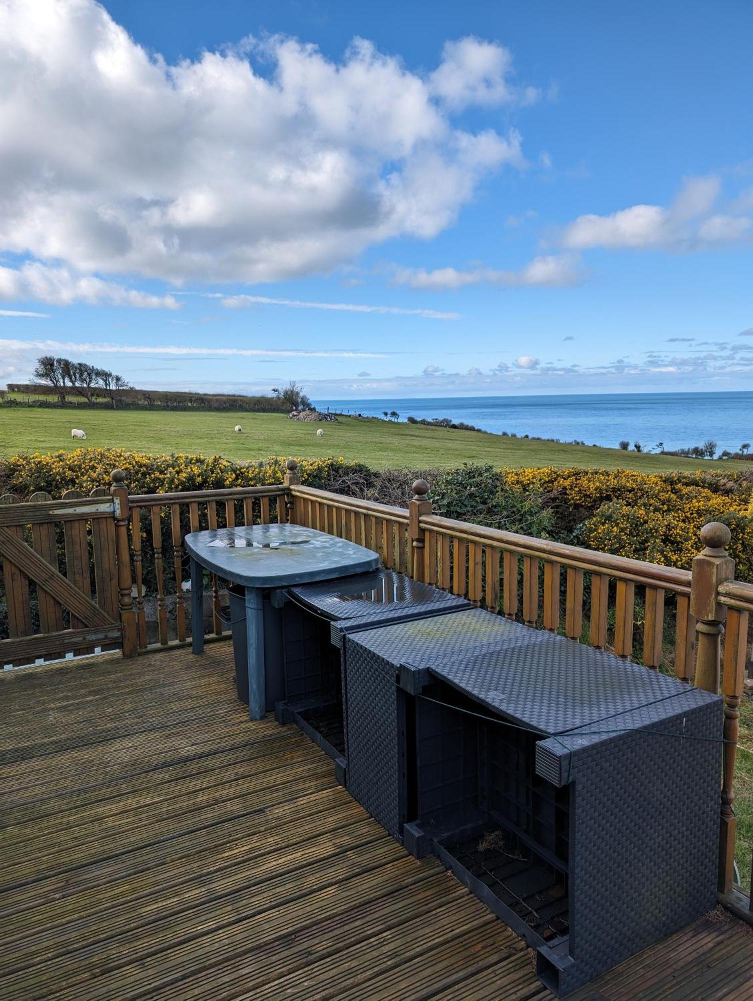 Villa 64 Wide Horizon Aberaeron Esterno foto